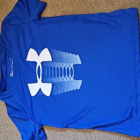 UNDER ARMOUR 4 LOT EUC BOYS 1 SHORT SET 3 SHIRTS - Picture 10 of 14